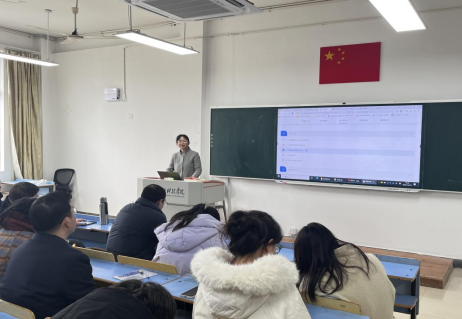 賦能未來(lái)教育，邁向智慧課堂——軟件工程教研室數(shù)字化教學(xué)資源開(kāi)發(fā)與智慧課程建設(shè)專題研討會(huì)側(cè)記